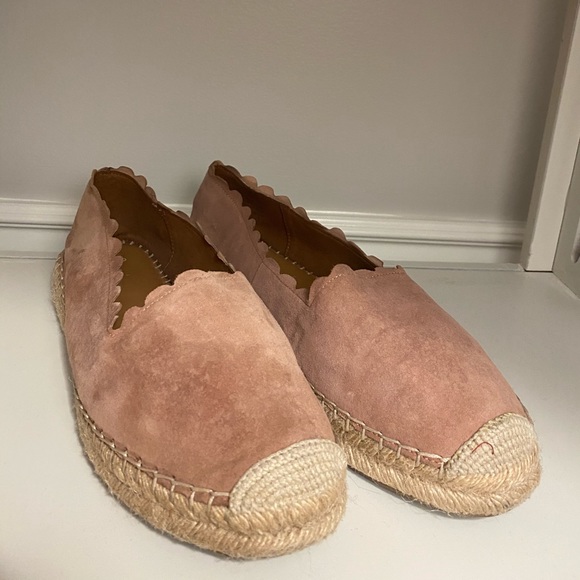 Crown Vintage Flats - Picture 1 of 10